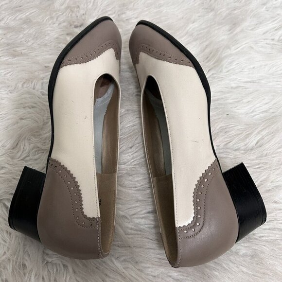 Magdesians Wingtip Pumps Heels Size 10 White Taupe Mod Party Wedding Secretary - Picture 7 of 11